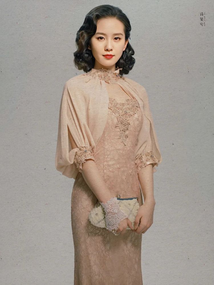光辉娱乐官方网址让倪妮、宋轶火上热搜的旗袍造型，她HOLD住了吗？！